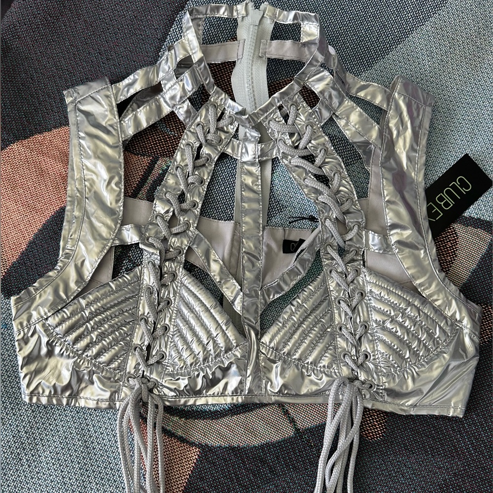 METALLIC BRA TOP